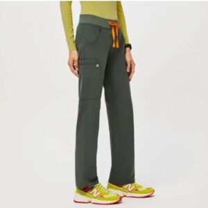 Figs technical collection cargo pants